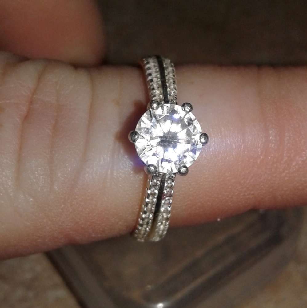 Vintage .925 cubic zirconia engagement ring size 7